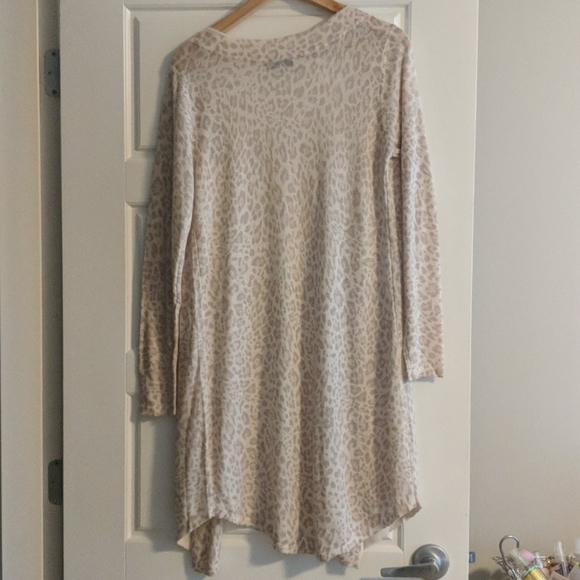 Olivaceous pink leopard cardigan - Picture 2 of 2